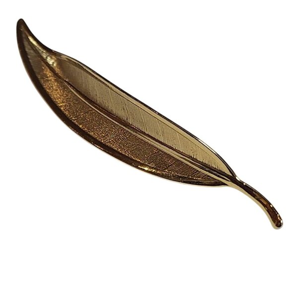 Jewelry - Vintage Gold Tone Willow Leaf Brooch Pin Textured Elegant Costume Jewelry